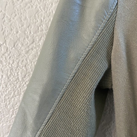 Blank Nyc Faux Leather Jacket Knit Draped Open Army Green medium - Picture 4 of 9